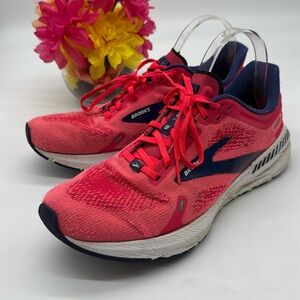 Brooks Pink Navy  Blue Running shoes Size 11 BKS7077